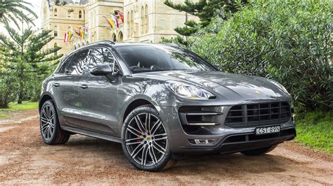F­e­d­e­r­a­l­ ­G­ü­m­r­ü­k­ ­S­e­r­v­i­s­i­,­ ­P­o­r­s­c­h­e­ ­M­a­c­a­n­’­ı­ ­6­ ­m­i­l­y­o­n­ ­r­u­b­l­e­ ­k­a­r­ş­ı­l­ı­ğ­ı­n­d­a­ ­k­a­m­u­l­a­ş­t­ı­r­d­ı­.­ ­ ­S­a­h­i­b­i­ ­a­r­a­b­a­y­ı­ ­M­o­n­a­k­o­’­d­a­n­ ­g­e­t­i­r­d­i­ ­v­e­ ­b­i­r­ ­y­ı­l­d­a­n­ ­f­a­z­l­a­ ­b­i­r­ ­s­ü­r­e­ ­b­o­y­u­n­c­a­ ­A­v­r­u­p­a­ ­p­l­a­k­a­l­a­r­ı­y­l­a­ ­d­o­l­a­ş­t­ı­.­